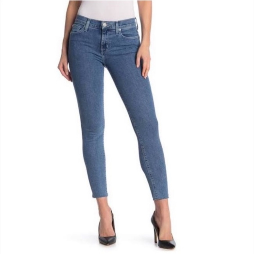 NWOT HUDSON Natalie Midrise Skinny Crop Jeans. Size 28